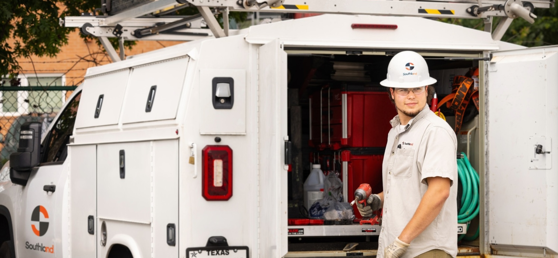 service van, service member working, 24/7 service, southland industries service