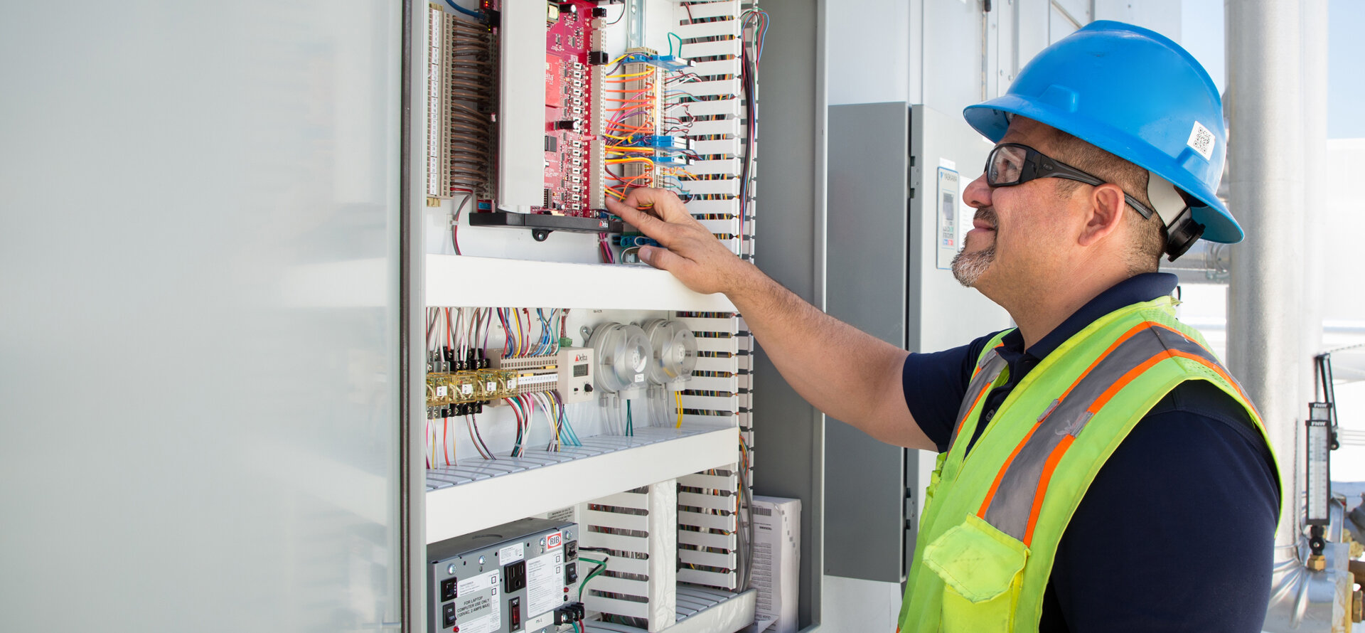 Cap_Energy_Service_Hero.jpg